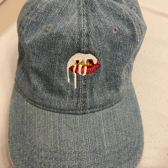 Kylie Cosmetics Hat Strapback Blue Denim Baseball Dad Cap Lipstick Logo Jenner - Picture 5 of 6